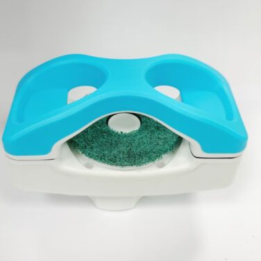 Small magnetic aquarium cleaner brush for scratch-free glass and acrylic tank maintenance